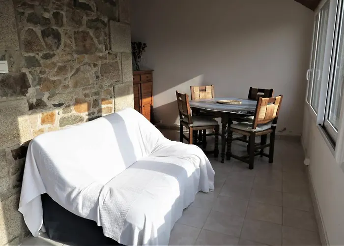 Maison Bretonne Avec Jardin Clos Au Centre De Perros-Guirec - Ref 928